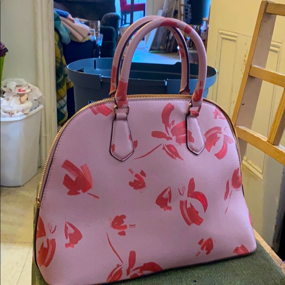 ❤️❤️❤️PENDING❤️❤️❤️.  Purse